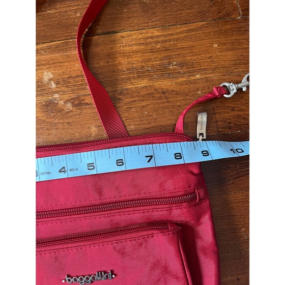Baggallini Pocket Crossbody - Picture 7 of 8